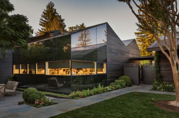 french laundry restaurant exterior.